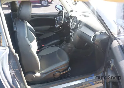 2010 Mini Cooper Clubman из США, поврежденный, VIN WMWML3C59ATX39057